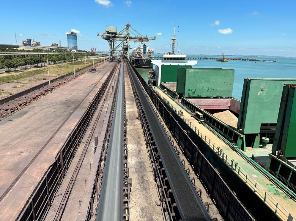 항만 컨베이어 시스템