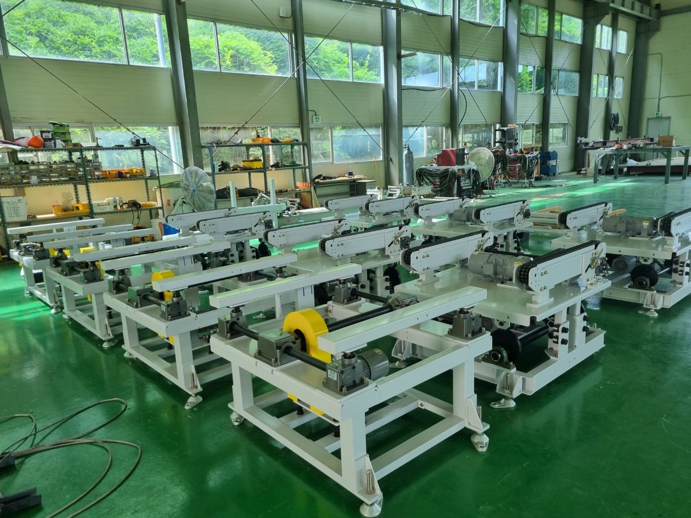 장비 조립 공정